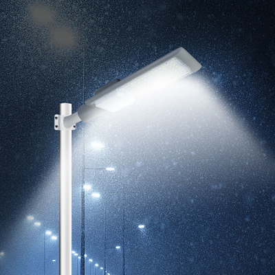 Konfigurowalna Wodoodporna Lampa Uliczna LED o Stopniu Ochrony IP65 i Długiej Żywotności 30000H dla Trwałości